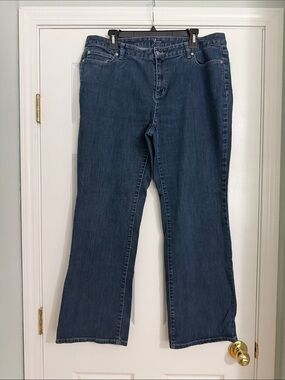 YVOS Classic Women's Dark Blue Boot-Leg Jeans